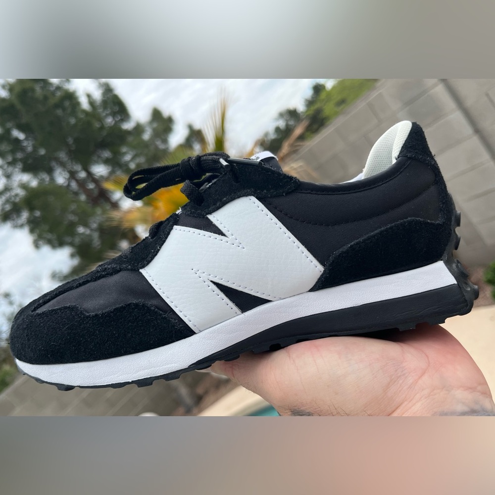 New Balance 327, Women’s 8 or Youth 6. Like New